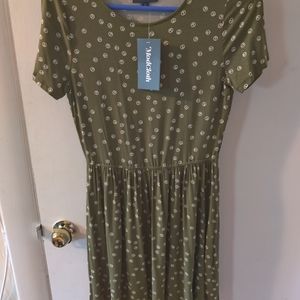 Mod cloth peace sign green dress